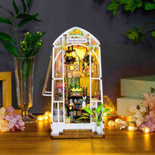Laden Sie das Bild in den Galerie-Viewer, Book Nook - Gewächshaus und Blumen