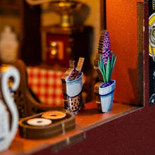 Laden Sie das Bild in den Galerie-Viewer, Book Nook - Kaffeehaus