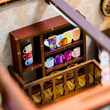 Laden Sie das Bild in den Galerie-Viewer, Book Nook - Kaffeehaus