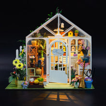 Laden Sie das Bild in den Galerie-Viewer, Miniaturhaus - Oder Sonnige Blume