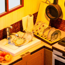 Laden Sie das Bild in den Galerie-Viewer, Miniaturhaus - Petas Küche