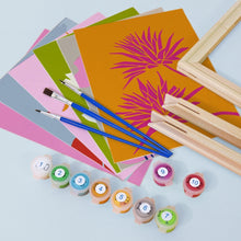 Laden Sie das Bild in den Galerie-Viewer, Malen nach Zahlen – 6-Leinwand-Set | Moderne Blumenmotive