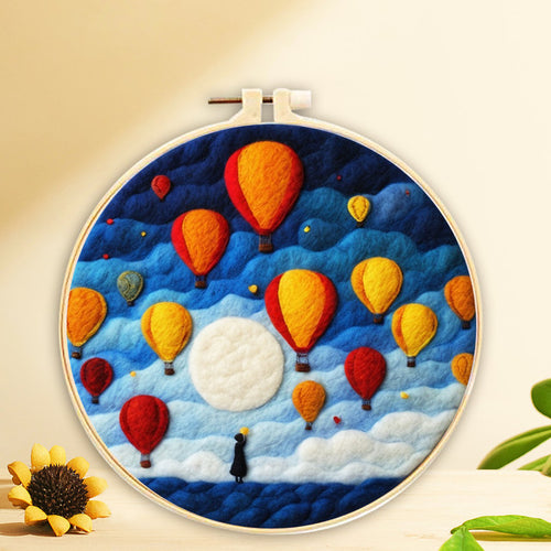 Nadelfilzen Needle Felting - Ballons über einem Kind