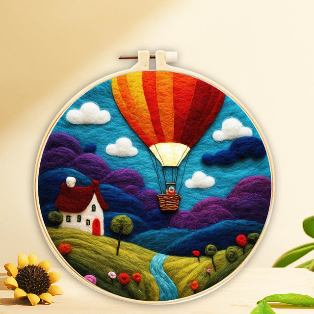 Nadelfilzen Needle Felting - Ballon über einer Wiese