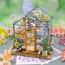 Laden Sie das Bild in den Galerie-Viewer, Miniaturhaus - Sonniges Gewächshaus