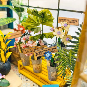 Miniaturhaus - Sonniges Gewächshaus