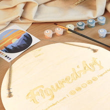 Laden Sie das Bild in den Galerie-Viewer, Malen nach Zahlen auf Holzscheibe - Winter-Mandala