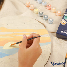 Laden Sie das Bild in den Galerie-Viewer, Malen nach Zahlen auf Holzscheibe - Pinguinfamilie im Schnee