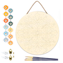 Laden Sie das Bild in den Galerie-Viewer, Malen nach Zahlen auf Holzscheibe - Winter-Mandala