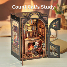 Laden Sie das Bild in den Galerie-Viewer, Book Nook - Die Studie des Grafen Katze