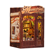 Laden Sie das Bild in den Galerie-Viewer, Book Nook - Buchhandlung Musik &amp; Erinnerungen