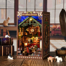 Laden Sie das Bild in den Galerie-Viewer, Book Nook - Katzenangelegenheiten Büro Figured'Art