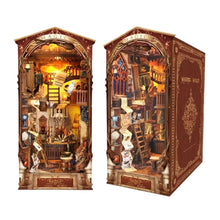Laden Sie das Bild in den Galerie-Viewer, Book Nook - Magische Welt