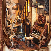 Laden Sie das Bild in den Galerie-Viewer, Book Nook - Magische Welt