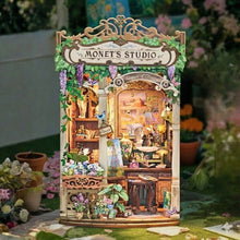 Laden Sie das Bild in den Galerie-Viewer, Book Nook - Monets Impression Figured'Art