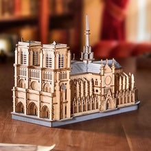 Laden Sie das Bild in den Galerie-Viewer, 3D Puzzle - Kathedrale von Paris Figured'Art