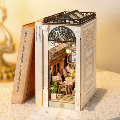 Book Nook - Begegnung in der Arcade