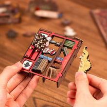 Laden Sie das Bild in den Galerie-Viewer, Book Nook - Alice Abenteuer