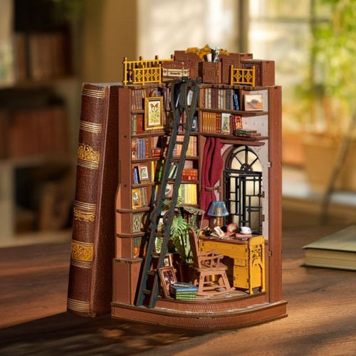 Book Nook - Stilles Eckbüro