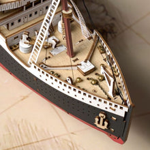 Laden Sie das Bild in den Galerie-Viewer, 3D Puzzle - 1912 Ewiger Atlantik-Voyager