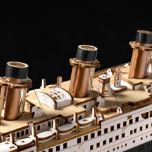 Laden Sie das Bild in den Galerie-Viewer, 3D Puzzle - 1912 Ewiger Atlantik-Voyager