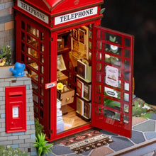 Laden Sie das Bild in den Galerie-Viewer, 3D Puzzle - Blossom Bücherkiosk