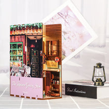 Laden Sie das Bild in den Galerie-Viewer, Book Nook - Japanischer Lebensmittelladen
