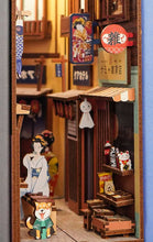 Laden Sie das Bild in den Galerie-Viewer, Book Nook - Japanischer Lebensmittelladen