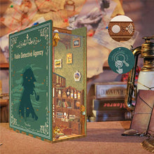 Laden Sie das Bild in den Galerie-Viewer, Book Nook - Violin-Detektei