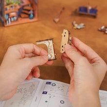 Laden Sie das Bild in den Galerie-Viewer, Book Nook - Raum der Magischen Sterne