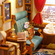 Laden Sie das Bild in den Galerie-Viewer, Book Nook - Magische Reise