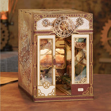 Laden Sie das Bild in den Galerie-Viewer, Book Nook - Dampf-Fantasie Figured'Art