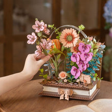 Laden Sie das Bild in den Galerie-Viewer, 3D Puzzle - Blühendes Holzbuch
