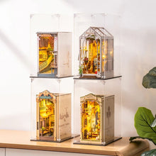 Laden Sie das Bild in den Galerie-Viewer, Book Nook - Staubschutzhaube