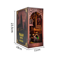 Laden Sie das Bild in den Galerie-Viewer, Book Nook - Hoggs Magische Bibliothek
