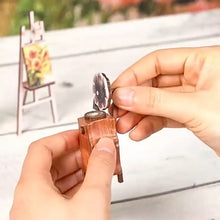 Laden Sie das Bild in den Galerie-Viewer, Book Nook - Mini Gewächshaus