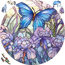 Laden Sie das Bild in den Galerie-Viewer, 2D Holzpuzzle – Kühler Schmetterling