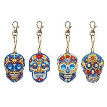 Laden Sie das Bild in den Galerie-Viewer, Anhänger Totenkopf Diamond Painting Set 4 Stück