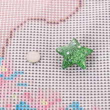 Laden Sie das Bild in den Galerie-Viewer, Haltemagnet Diamond Painting Glitzer Sterne 8 Farben Zubehör