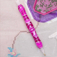 Laden Sie das Bild in den Galerie-Viewer, Premium-Stift Diamond Painting Violett 5 Varianten