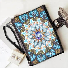 Laden Sie das Bild in den Galerie-Viewer, Tasche Handgelenk Diamond Painting mit Mandala Blau