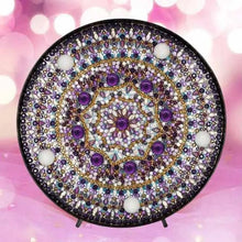 Laden Sie das Bild in den Galerie-Viewer, LED-Lampe Diamond Painting Mandala Violett