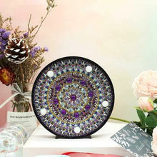 Laden Sie das Bild in den Galerie-Viewer, LED-Lampe Diamond Painting Mandala Violett