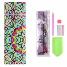 Laden Sie das Bild in den Galerie-Viewer, Stift Etui Diamond Painting mit Blumen