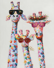 Laden Sie das Bild in den Galerie-Viewer, Malen nach Zahlen Figured&#39;Art – Pop Art Giraffenfamilie