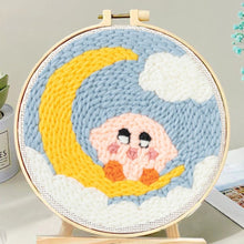 Laden Sie das Bild in den Galerie-Viewer, Punch Needle set Vogel auf einer Mondsichel