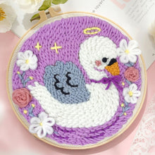 Laden Sie das Bild in den Galerie-Viewer, Punch Needle set Schwan mit lila Schleife
