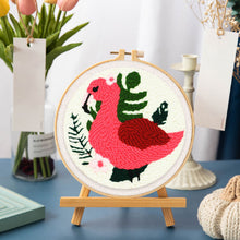 Laden Sie das Bild in den Galerie-Viewer, Punch Needle Sommer-Flamingo