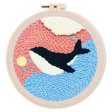 Laden Sie das Bild in den Galerie-Viewer, Punch Needle set Hübscher blauer Wal