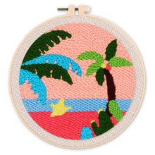 Laden Sie das Bild in den Galerie-Viewer, Punch Needle set Am Strand